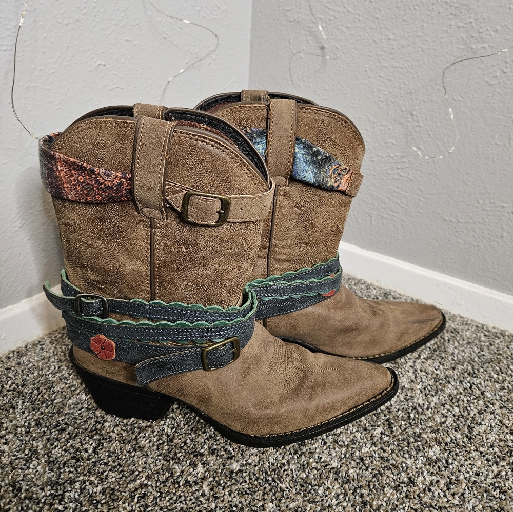 Durango Cowgirl Boots